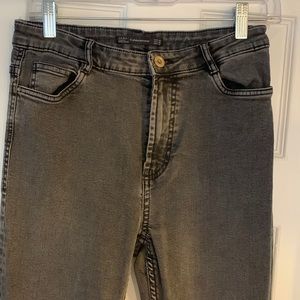Womens Zaza Trafaluc denim wear. Size 8 but fits more like a 6.